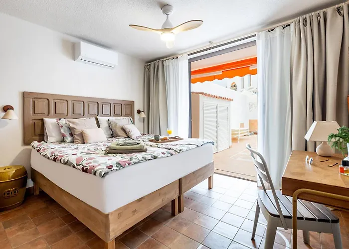 Parque Santiago 1 Ground Floor Garden Apartman *